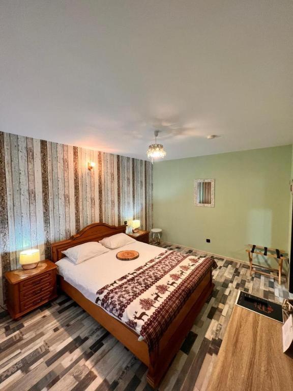 Vila Alsace Podu' Cu Lanturi Bacau Luaran gambar